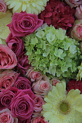Image showing Yellow and pink bridal flowers
