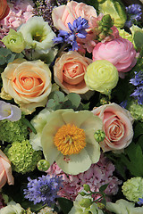 Image showing Mixed bridal arrangement