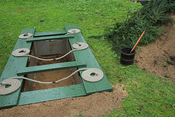 Image showing Open grave