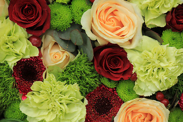 Image showing Green and pink wedding flowers