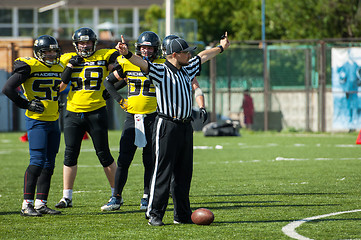 Image showing Referee gesture