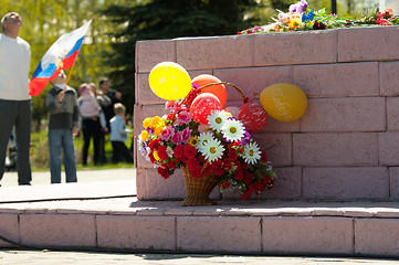 Image showing Flowers on the monument