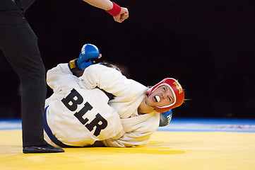 Image showing Inna Zhdanova (Red) and Olga Komarova (Blue)