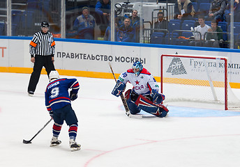 Image showing A. Koznev (9) attack I. Mukhometov (90)