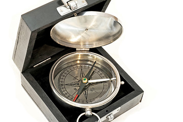 Image showing Compass in box