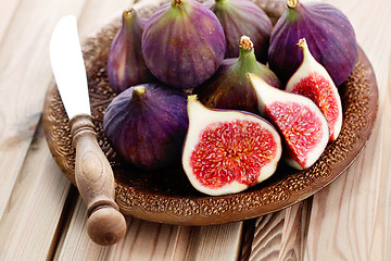 Image showing fresh figs