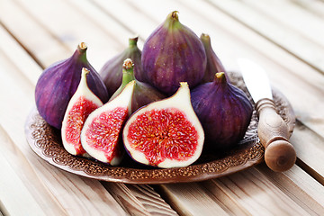 Image showing fresh figs