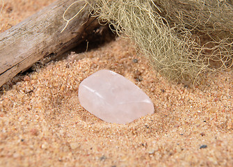 Image showing Rock crystal on beach