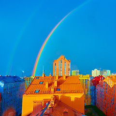 Image showing Double rainbow over the city