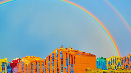 Image showing Double rainbow over the city