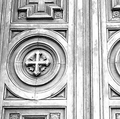 Image showing  cross traditional   door    in italy   ancian wood and   tradit