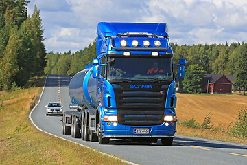 Image showing Blue Scania R500 Tank Truck on Rural Road