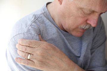 Image showing Shoulder pain in a senior man