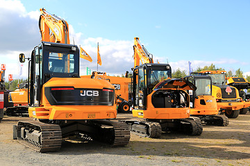 Image showing JCB Crawler Excavators on Display