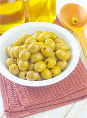 Image showing green olives