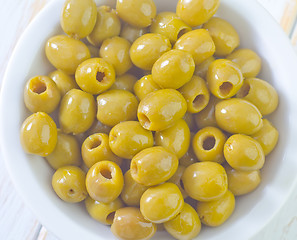 Image showing green olives