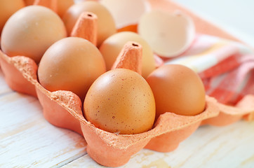 Image showing raw eggs