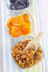 Image showing dried apricots, raisins and dates