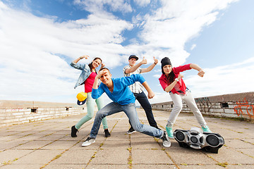 Image showing group of teenagers dancing