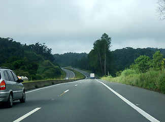 Image showing Traveling by car on the avenue