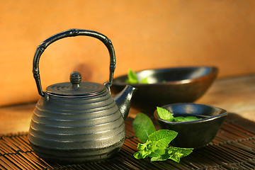 Image showing Japanese teapot and cup