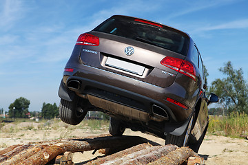 Image showing VW car and extrime test-drive