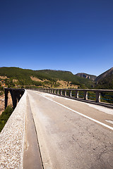 Image showing the bridge 