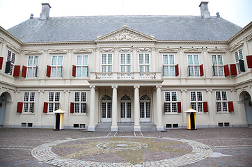Image showing Noordeinde Palace in the center of The Hague, Netherlands