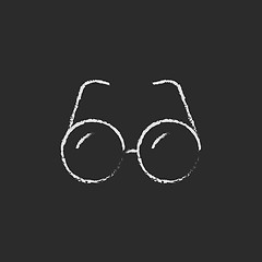 Image showing Eyeglasses icon drawn in chalk.