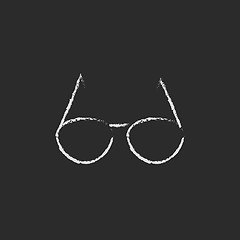 Image showing Eyeglasses icon drawn in chalk.