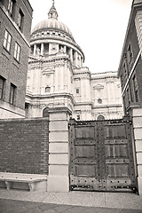 Image showing st paul cathedral in london england old construction and religio