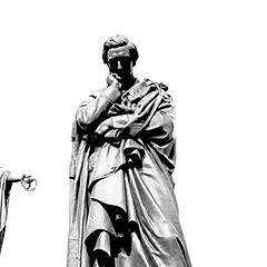 Image showing marble and statue in old city of london england