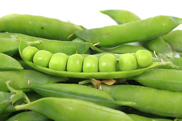 Image showing green pea isolated