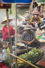 Image showing ASIA THAILAND SAMUT SONGKHRAM THA KHA FLOATING MARKET