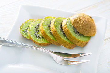 Image showing kiwi