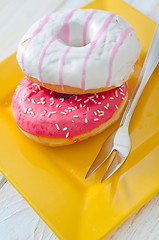 Image showing donuts