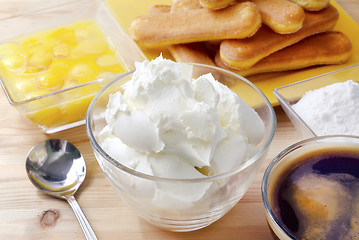 Image showing Mascarpone in glass bowl, ingredients for tiranisu