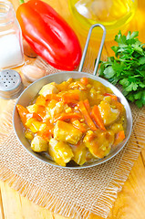 Image showing chicken with vegetable in metal plate