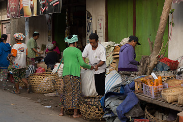 Image showing Hindu peoples at the traditional street market, Bali