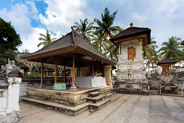 Image showing Small hindu temple Dalem Bungkut