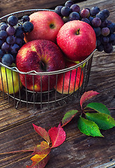 Image showing Autumn red apples