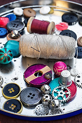 Image showing Buttons and thread