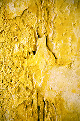 Image showing pink in texture wall and  yellow