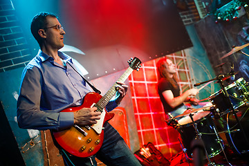 Image showing Band performs on stage