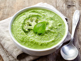 Image showing broccoli and green peas soup