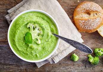 Image showing broccoli and green peas soup