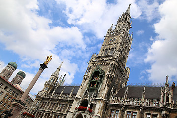 Image showing The Mariensaule, a Marian column and Munich city hall on the Mar