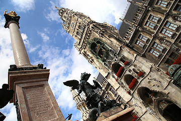 Image showing The Mariensaule, a Marian column and Munich city hall on the Mar