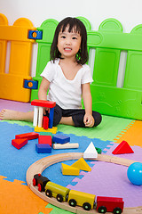 Image showing Asian Chinese children playing with blocks