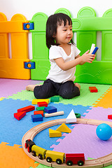 Image showing Asian Chinese children playing with blocks
